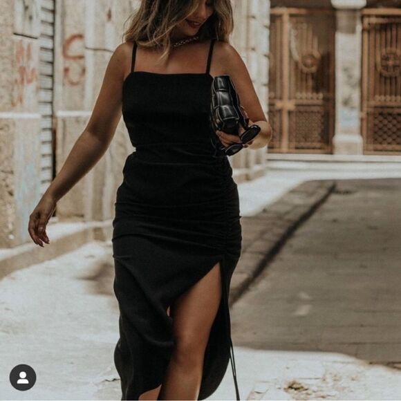 Zara dress - Picture 2 of 8